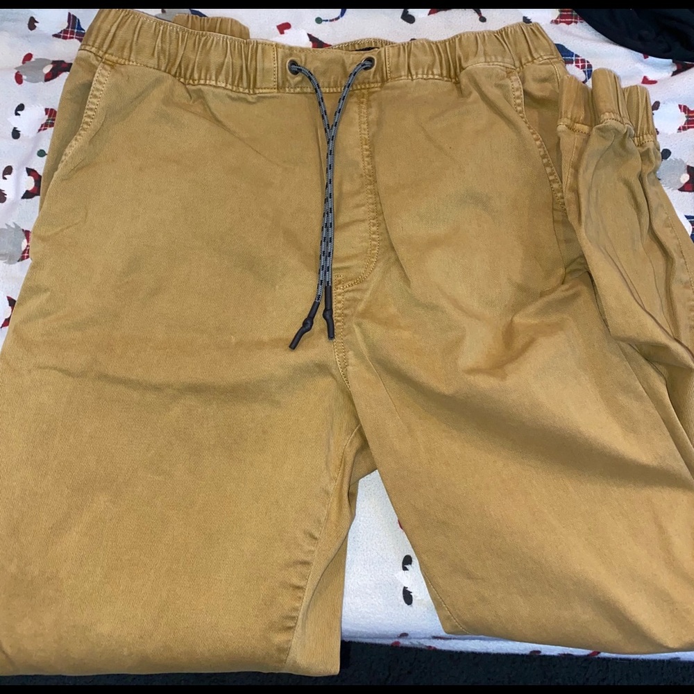 American Eagle khaki joggers